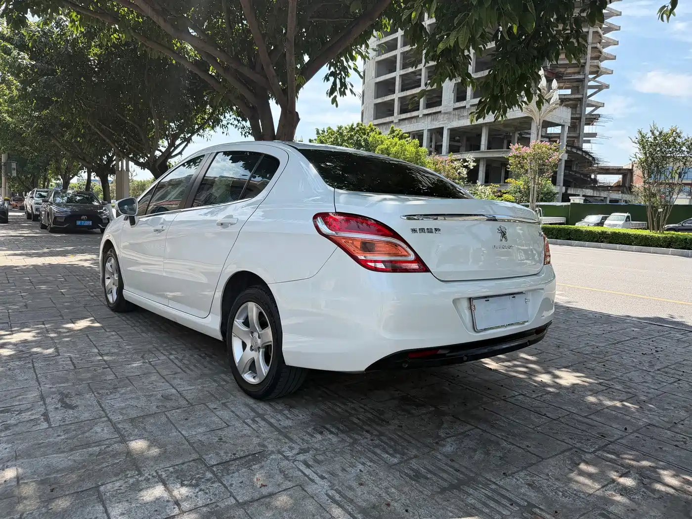 Peugeot 308 2014 2014 Model Joy Edition Classic 1.6L Manual Superior Style