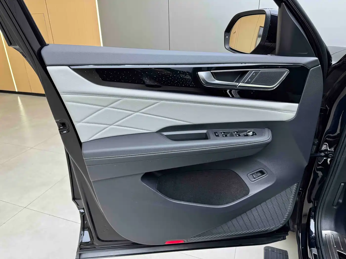 Volkswagen Teramont 2024 380TSI 4WD Prestige Luxury Edition фото 6