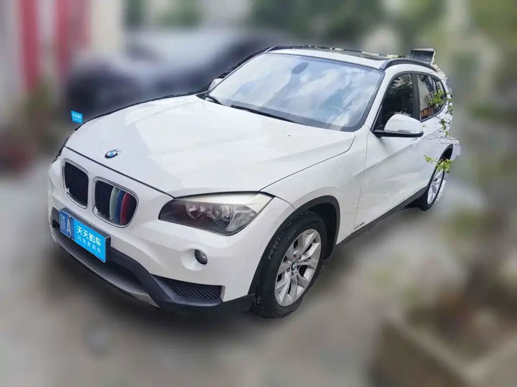 Photo 1 - BMW X1