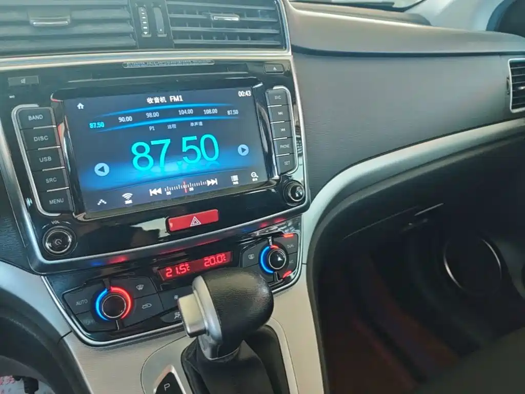 Фото 13 - Haval M6