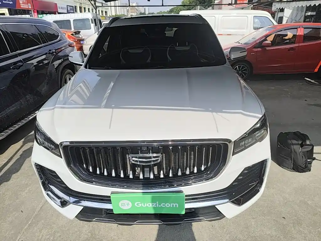 Фото 3 - Geely Xingyue L