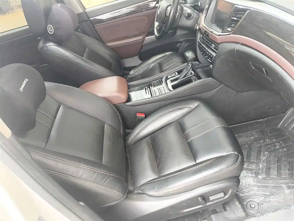 GAC Trumpchi Trumpchi GS8 2017 320T 2WD Luxury Smart Connect (7-seater) фото 25