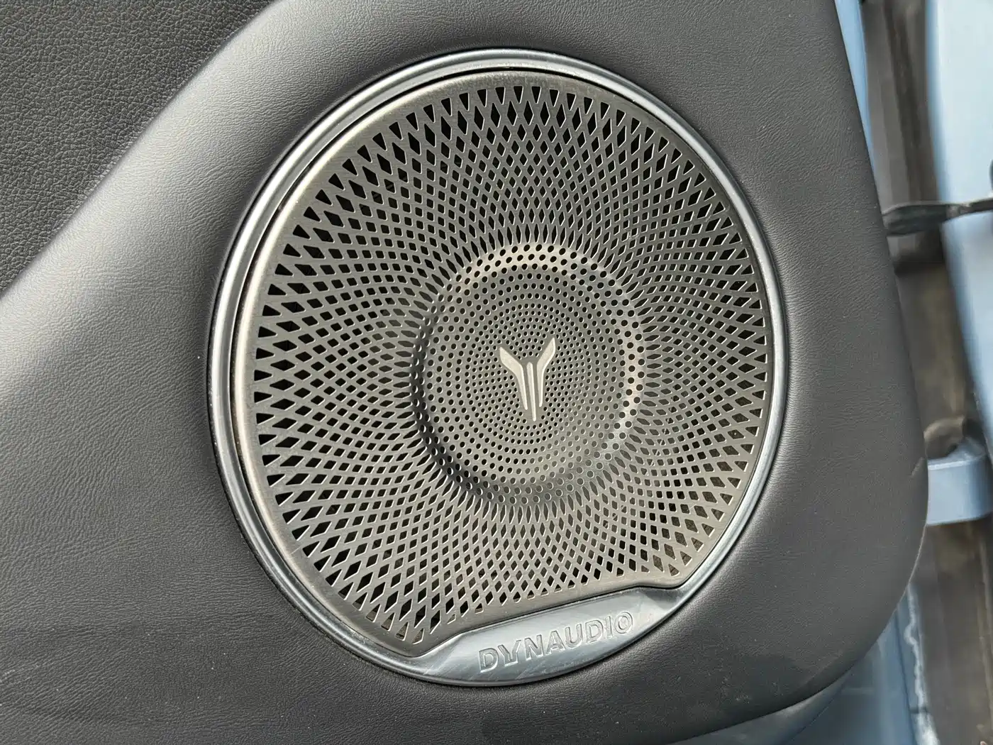 Voyah Auto VOYAH FREE 2021 2021 4WD Extended Range Launch Edition Exclusive Luxury Package