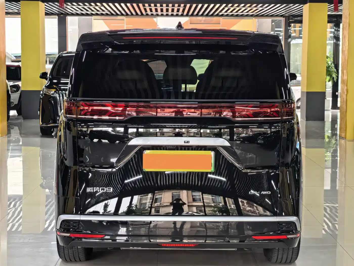 Denza D9 2026 2025 DM-i Smart Driving Edition 1020 AWD Flagship