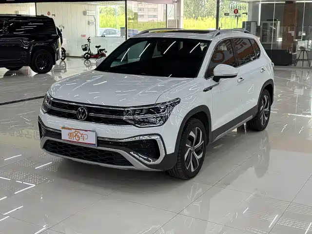 Volkswagen Tharu 300TSI, моноприводный, Полнолуние