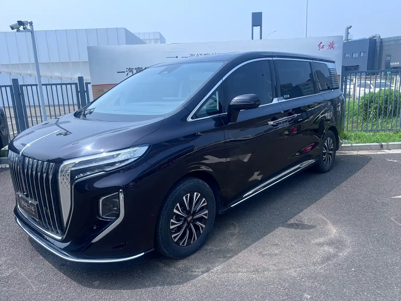 Hongqi HQ9 PHEV 2024