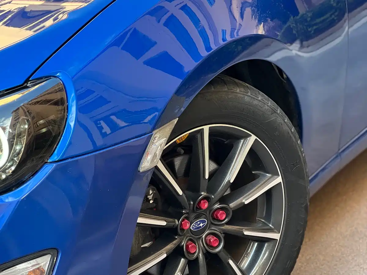 Subaru BRZ 2013 2.0i Automatic Luxury фото 12