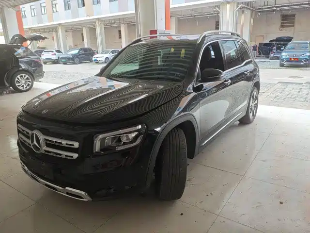 Mercedes-Benz GLB 2022