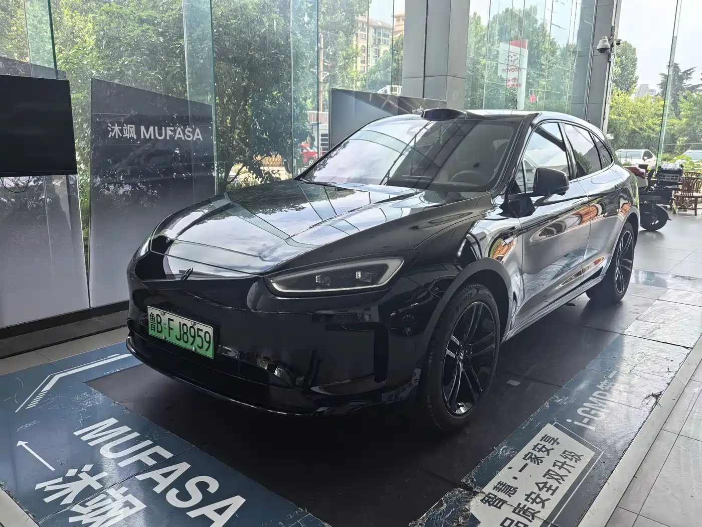AITO Wenjie AITO M5 2025 Extended Range Ultra RWD