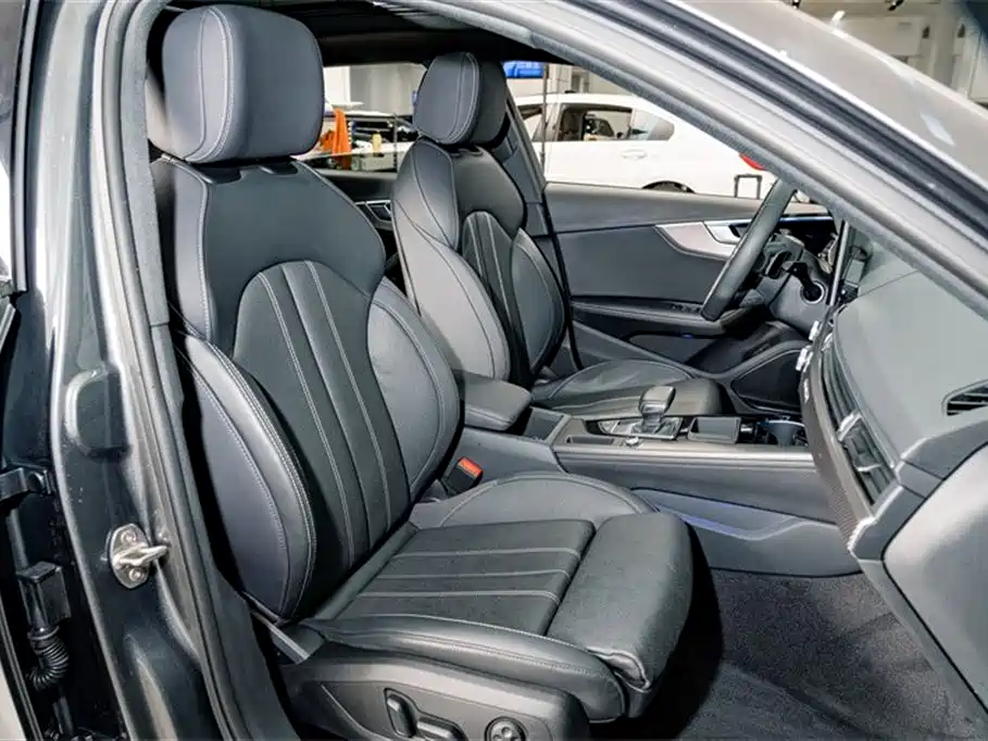 Audi A4L 2023 40 TFSI quattro Luxury Sport фото 19