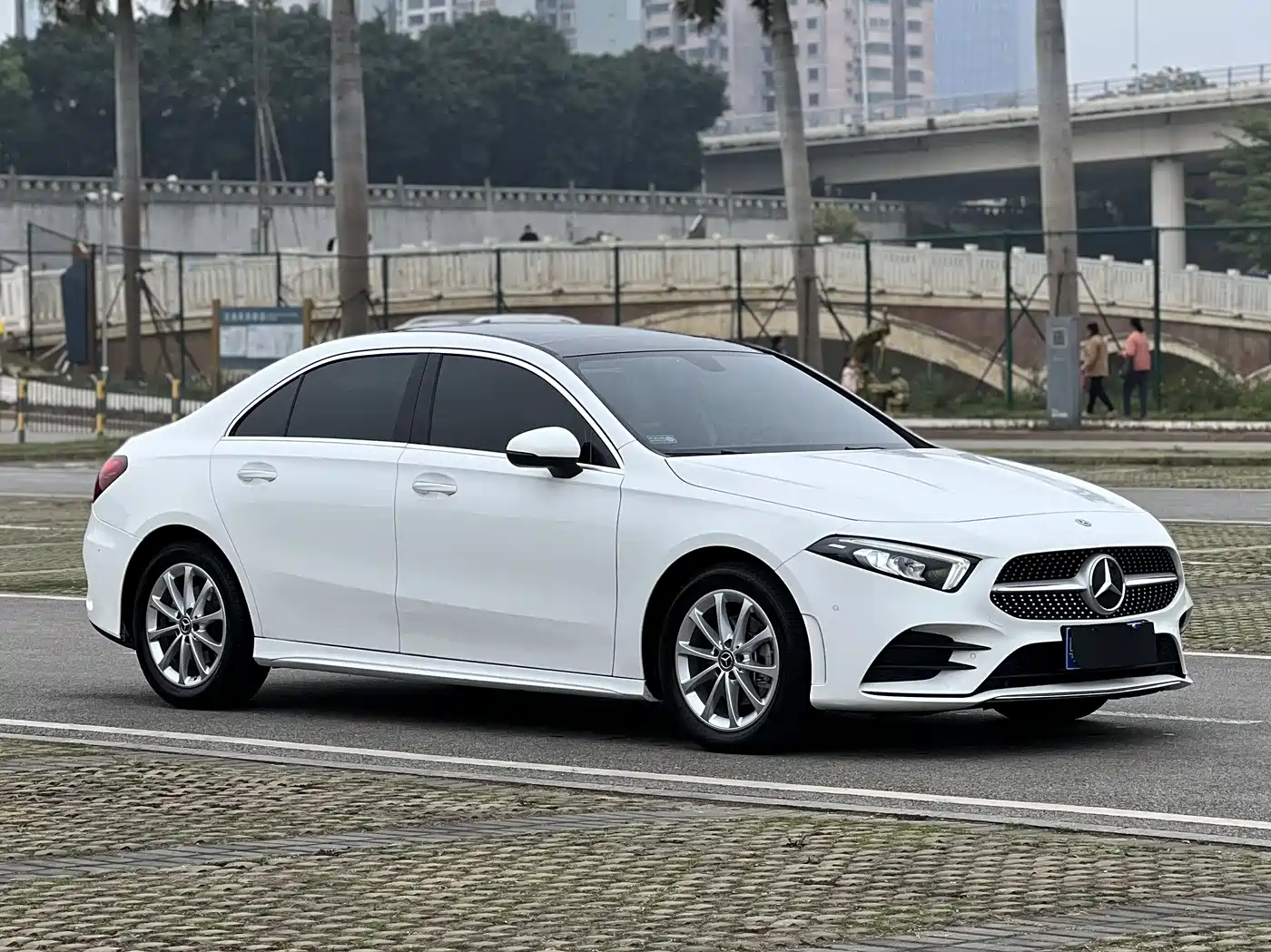 Mercedes-Benz A-Class 2020 A 200 L Sport Sedan фото 2