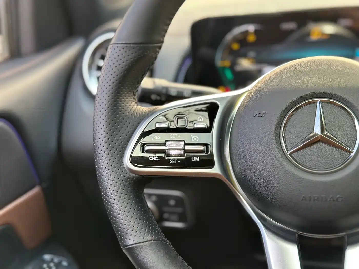 Mercedes-Benz GLB 2022 Facelift GLB 200 Fashion Style фото 18