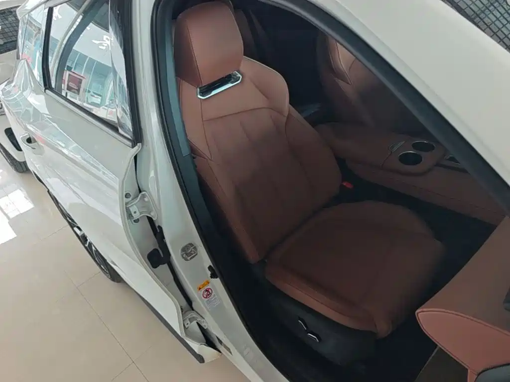 Changan UNI-Z 2024 2025 1.5T Premium