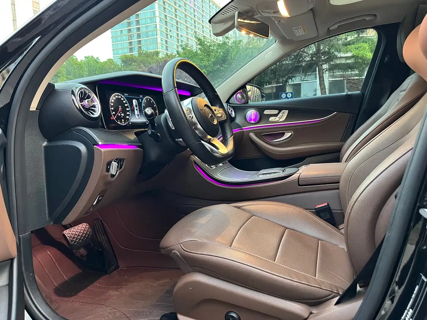 Mercedes-Benz E-Class 2020 E 300 L Luxury Model фото 4