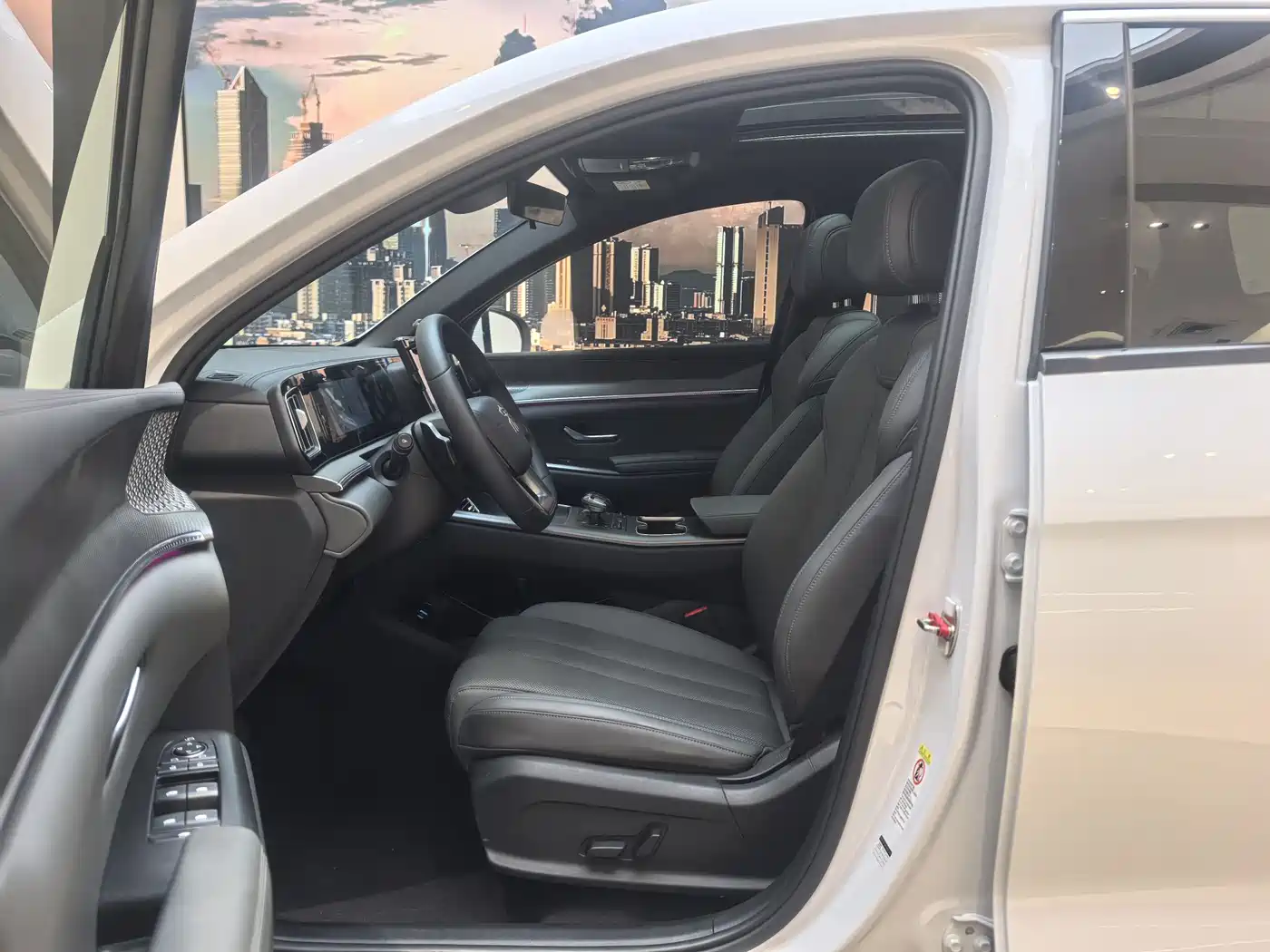 BYD Song Pro New Energy 2025 2nd Generation Smart Drive Edition DM-i 75KM Surpassing Type фото 8
