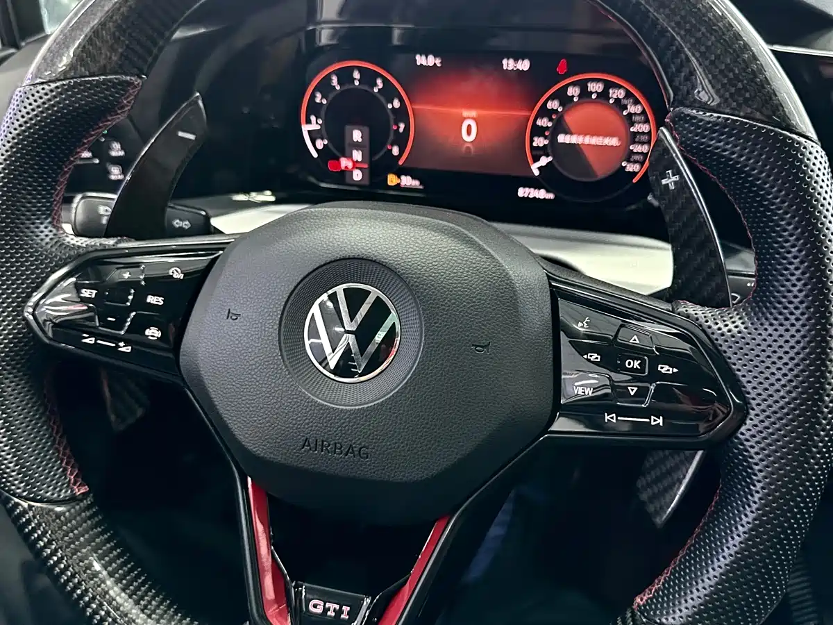 Volkswagen Golf 2021 280TSI DSG Pro Launch Edition фото 22