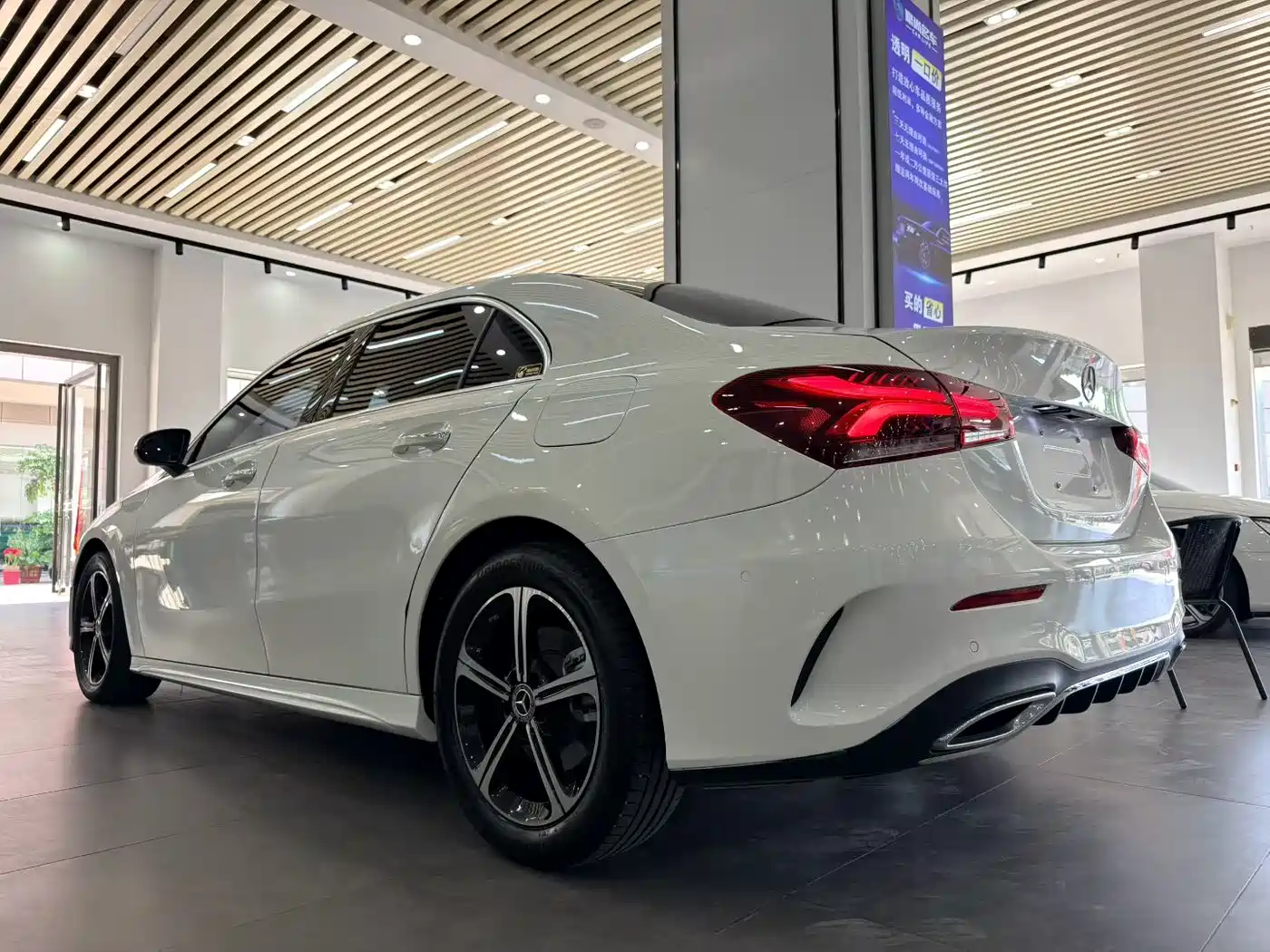 Mercedes-Benz A-Class 2022 Facelift III A 200 L Sport Sedan Fashion фото 4