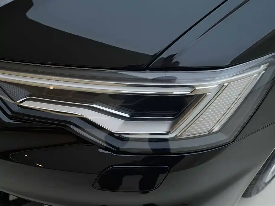Audi A6L 2023 Facelift 45 TFSI Premium Dynamic фото 14