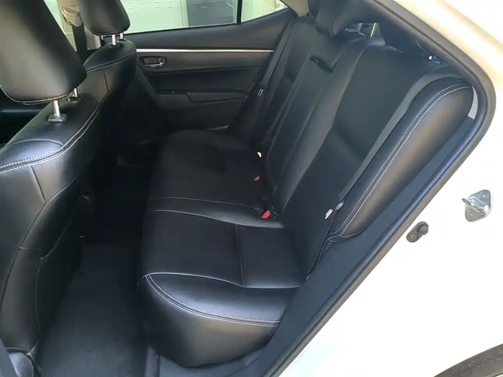 Toyota Corolla 2017 Facelift 1.2T S-CVT GL-i фото 16