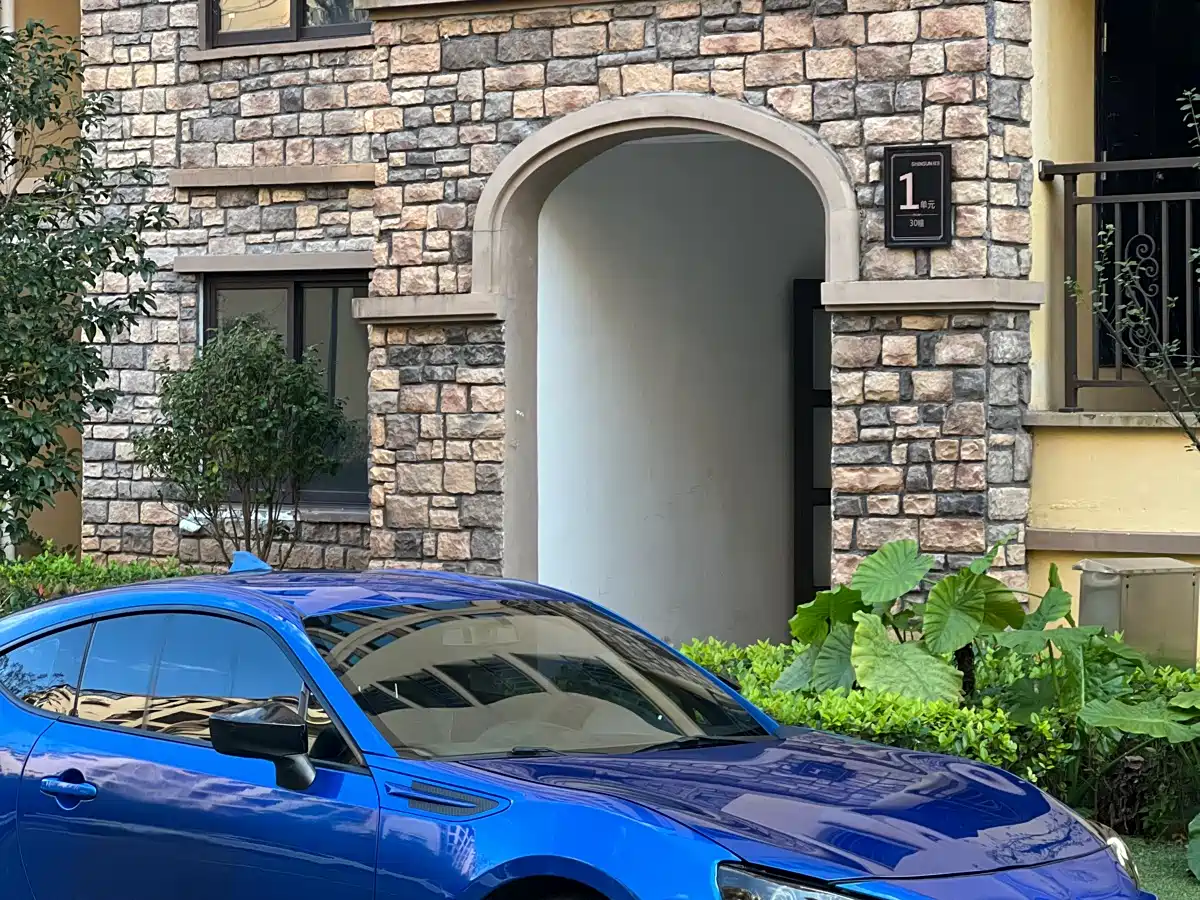 Subaru BRZ 2013 2.0i Automatic Luxury фото 13