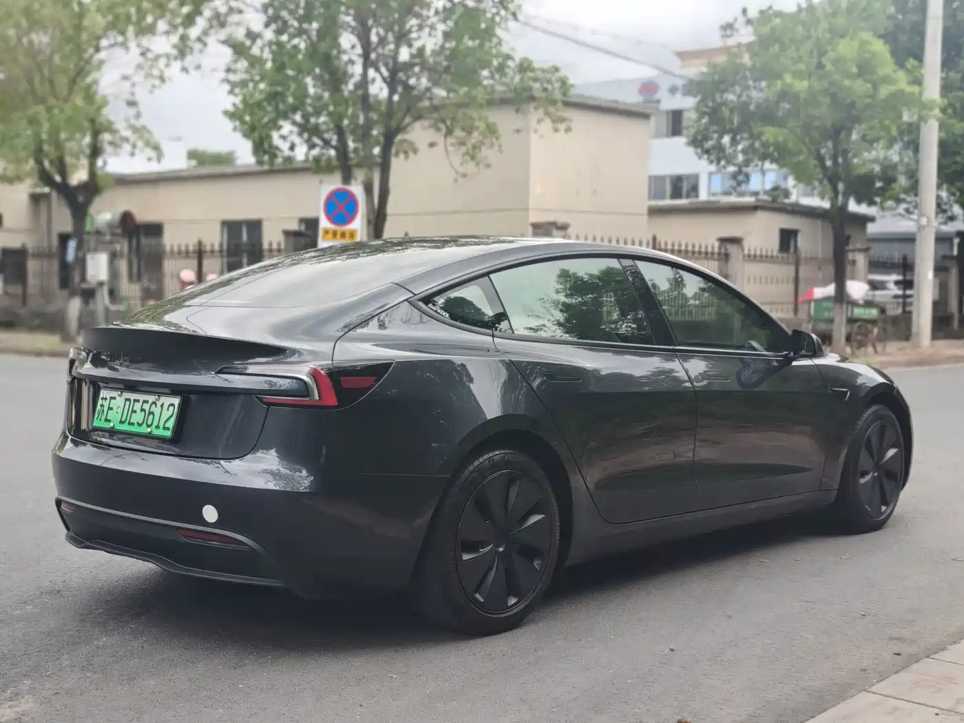 صورة 10 - Tesla Model 3