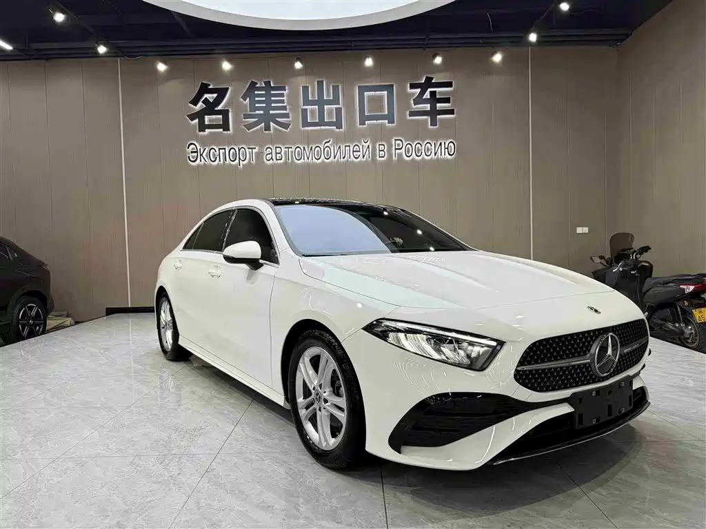 Mercedes-Benz A-Class 2023 A 180 L фото 3