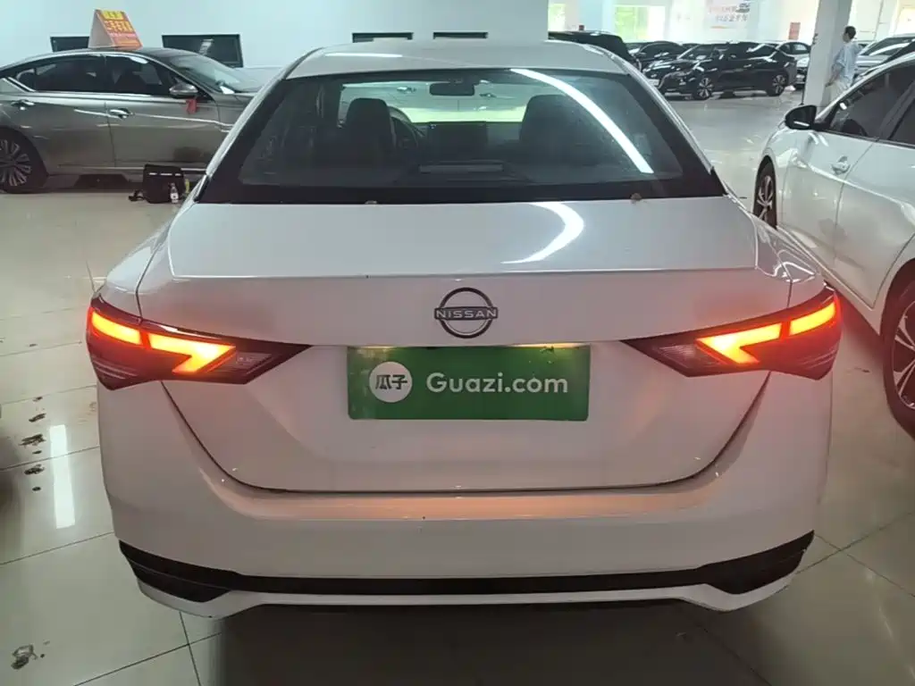 Nissan SYLPHY, миниатюра 6