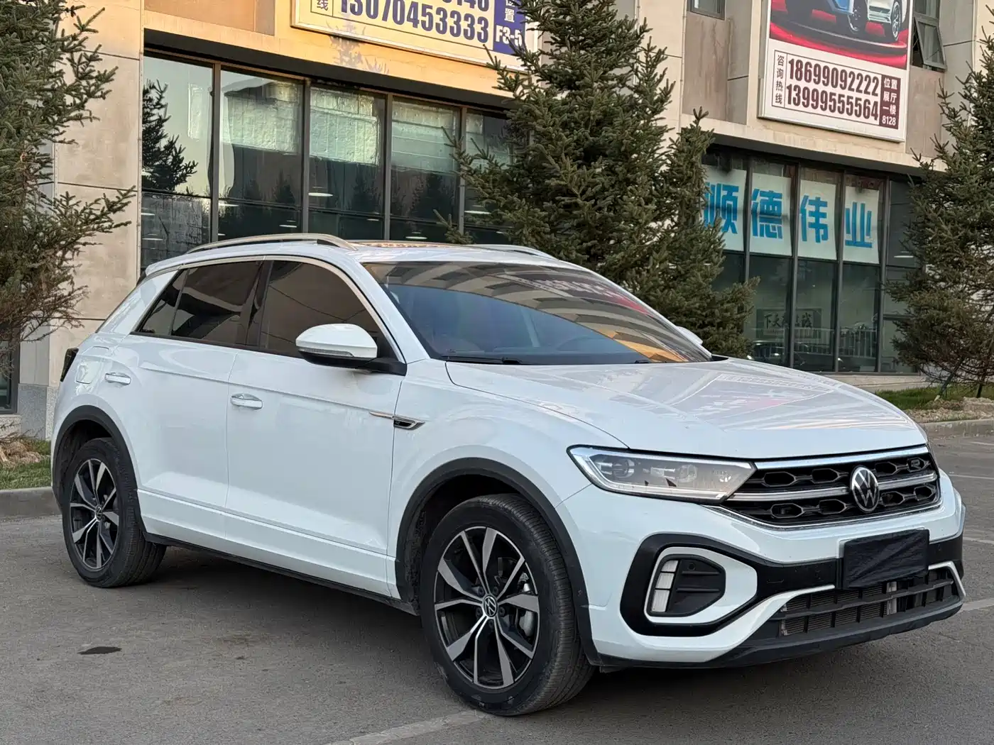 VOLKSWAGEN T ROC EXPLORING SONGS