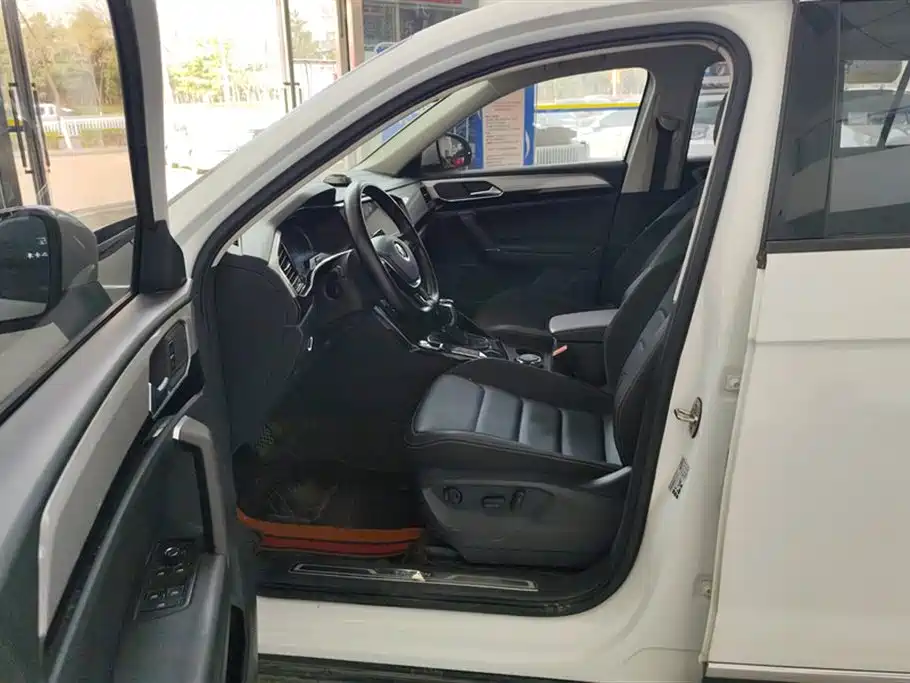 Volkswagen Tayron 2020 330TSI 2WD Luxury Smart Edition фото 9