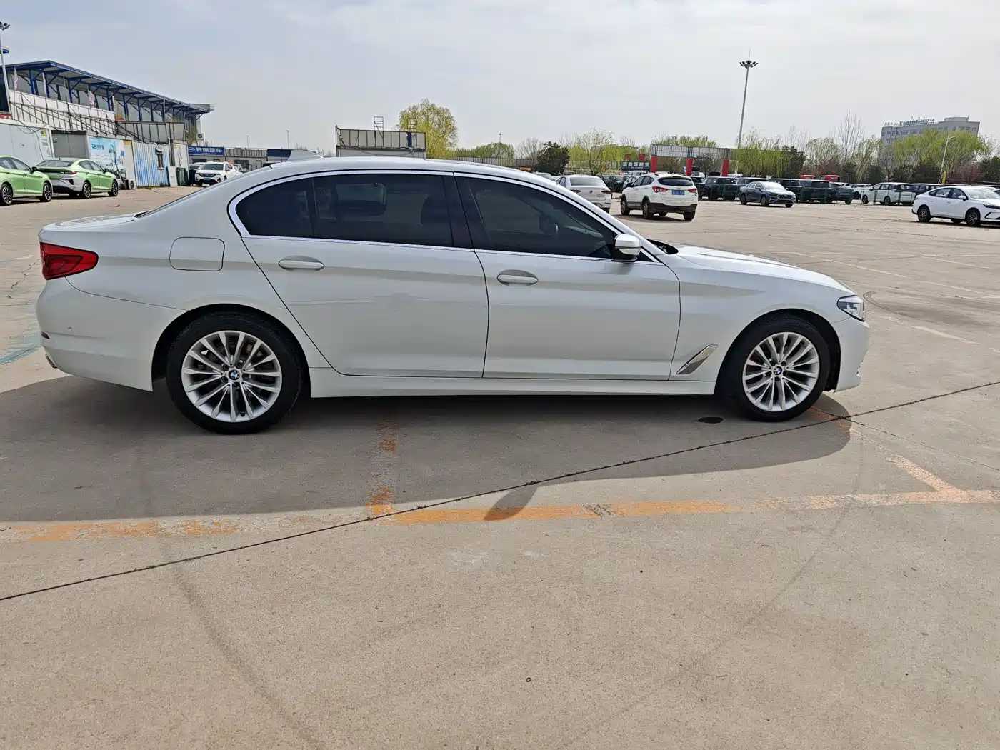 BMW 5 Series 2019 525Li Luxury Package фото 8