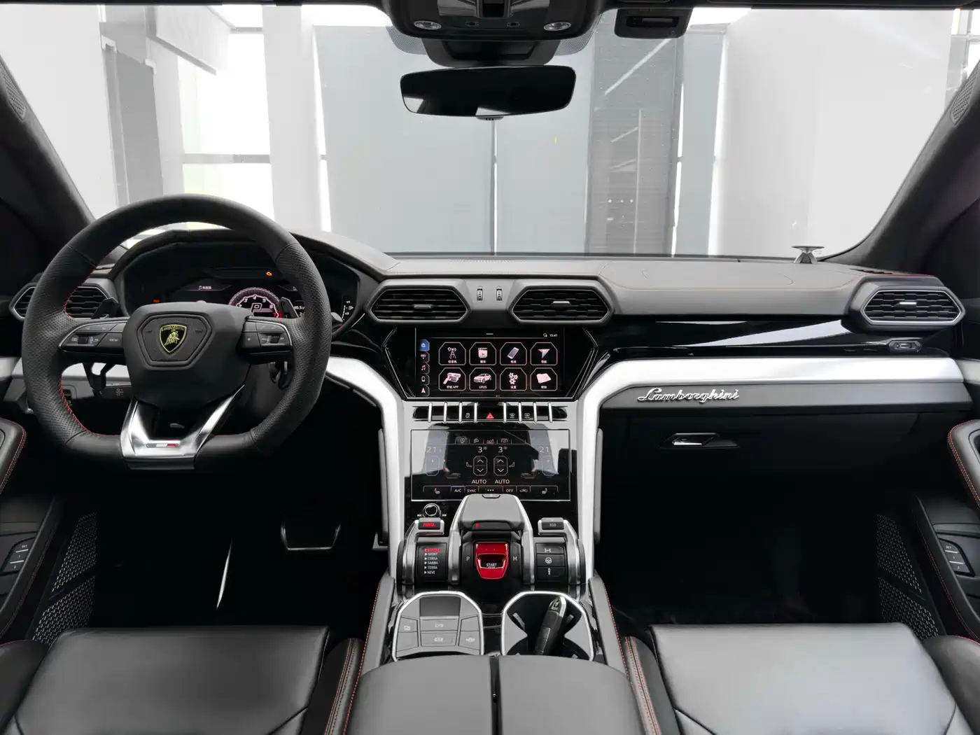 Lamborghini Urus 2021 4.0T V8 фото 28