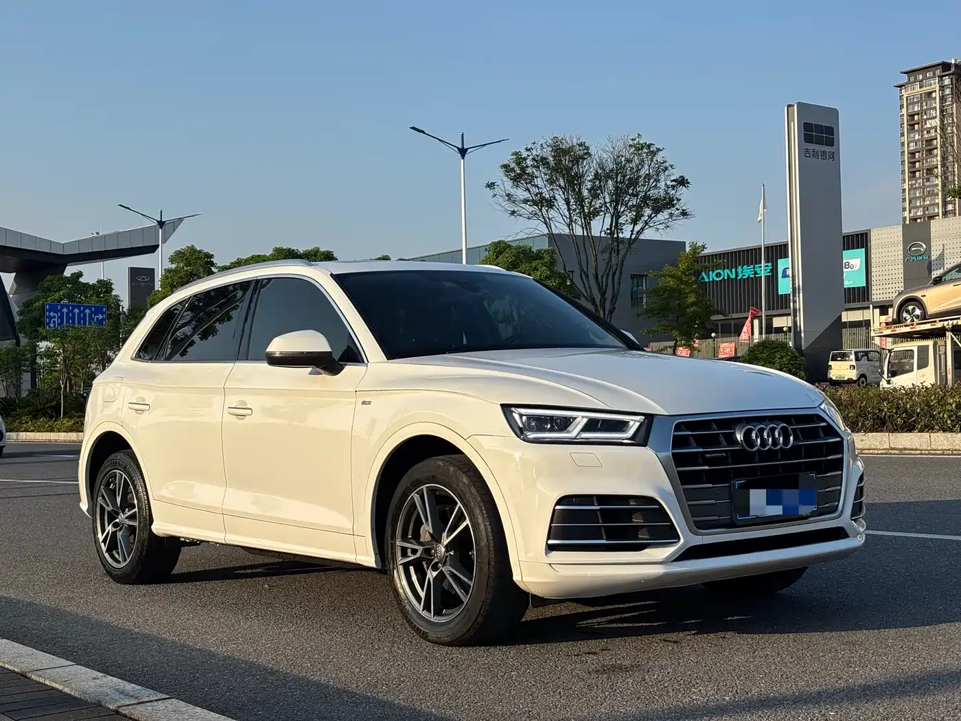 Audi Q5L 2018 45 TFSI Exclusive Fashion (China V) фото 3