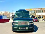 Фото 2 - GMC Savana