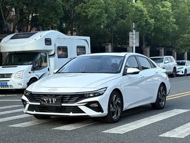 Hyundai Elantra 1.5L CVT GLX, Элит