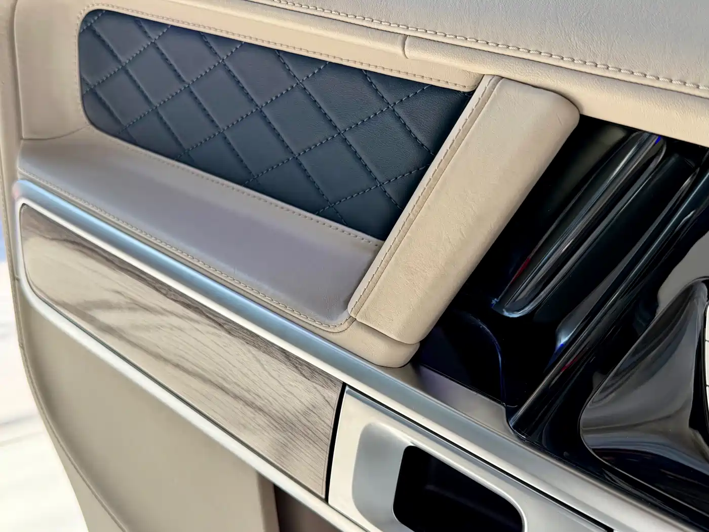 Mercedes-Benz G-Class 2020 G 500 Time Inscription Special Edition фото 12
