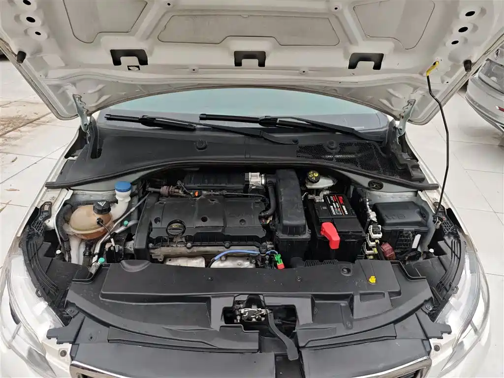 Peugeot 301 2018 1.6L Manual Comfort Edition фото 20