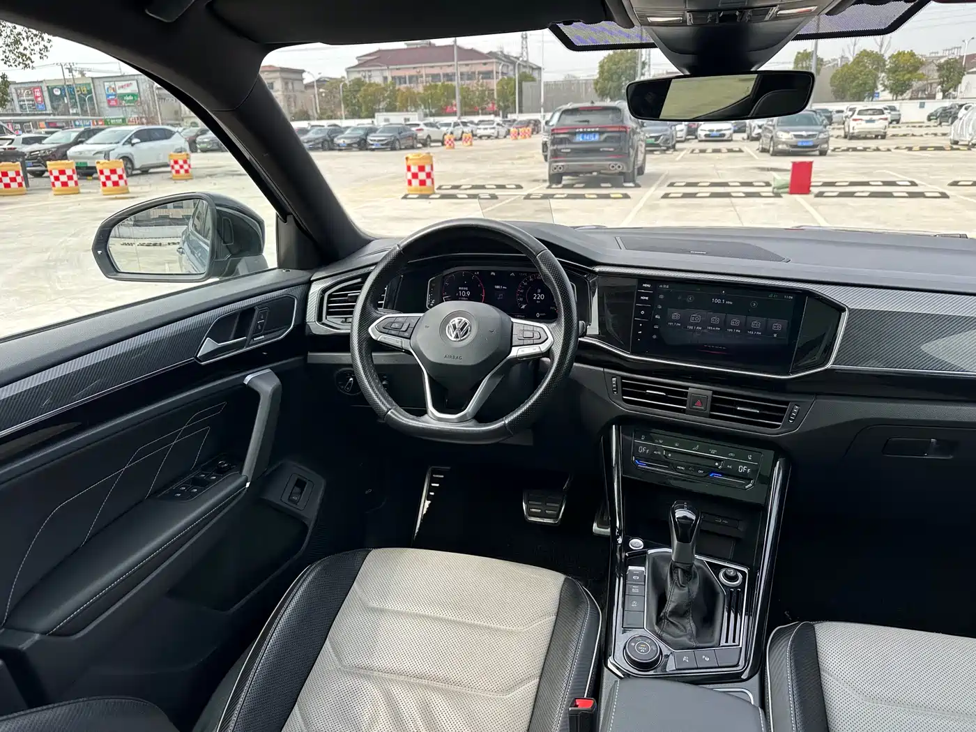 Volkswagen Tayron X 2020 380TSI 4WD Premium Smart Connect фото 17