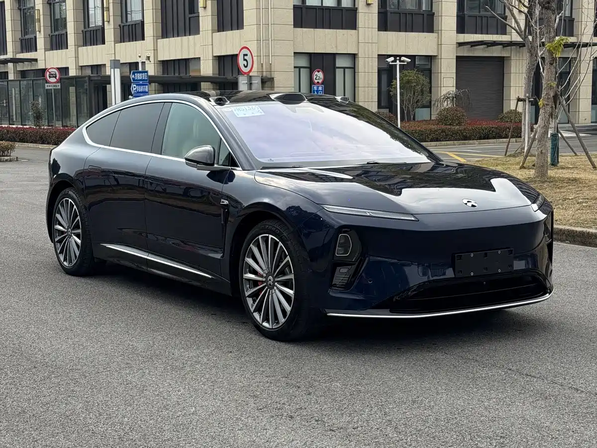 NIO NIO ET9