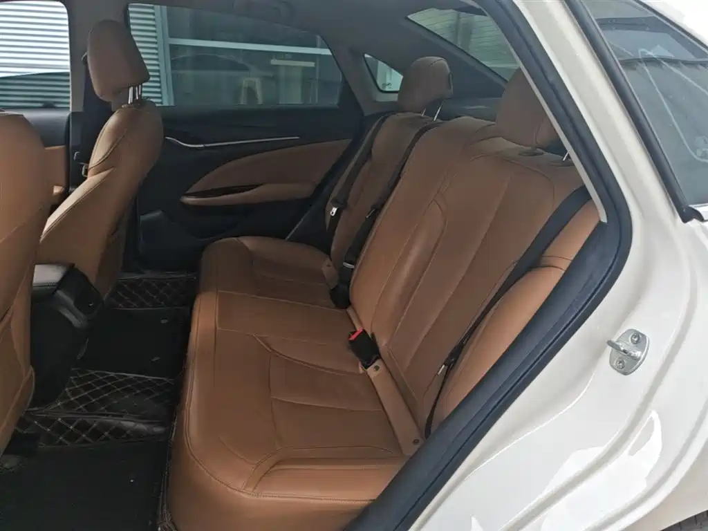 Buick Excelle 2018 18T Automatic Flagship фото 17