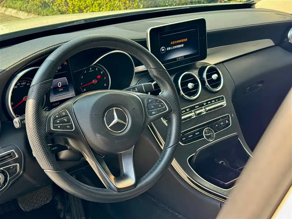 Mercedes-Benz C-Class 2015 C 200 L Sport фото 7