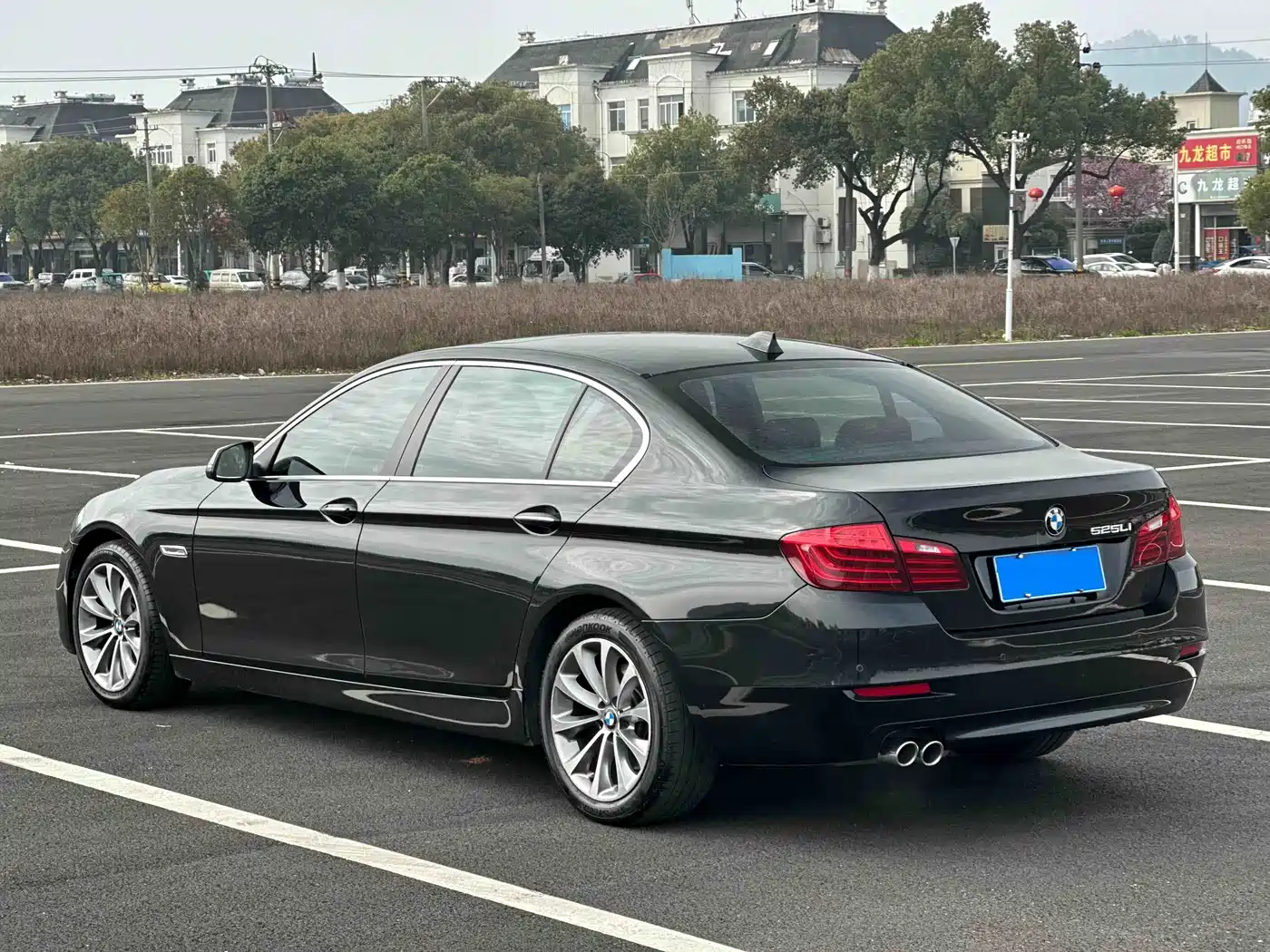 BMW 5 Series 2017 525Li Leading Edition фото 4