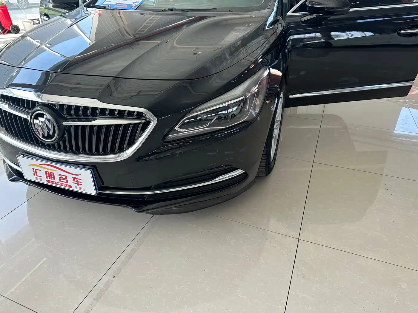 Buick LaCrosse 2018 Model 20T Elite Edition фото 17