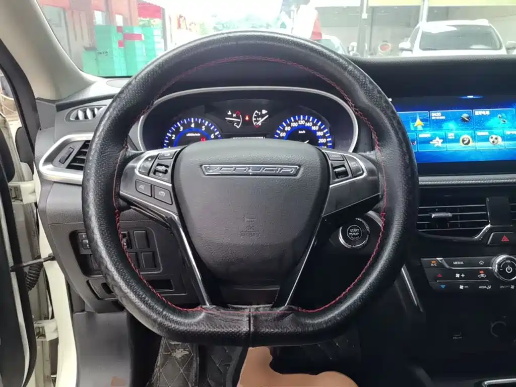 Venucia T90 2018 2018 2.0L CVT Smart Connection Intelligent Edition China V