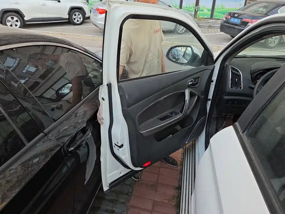 Фото 7 - Haima S5