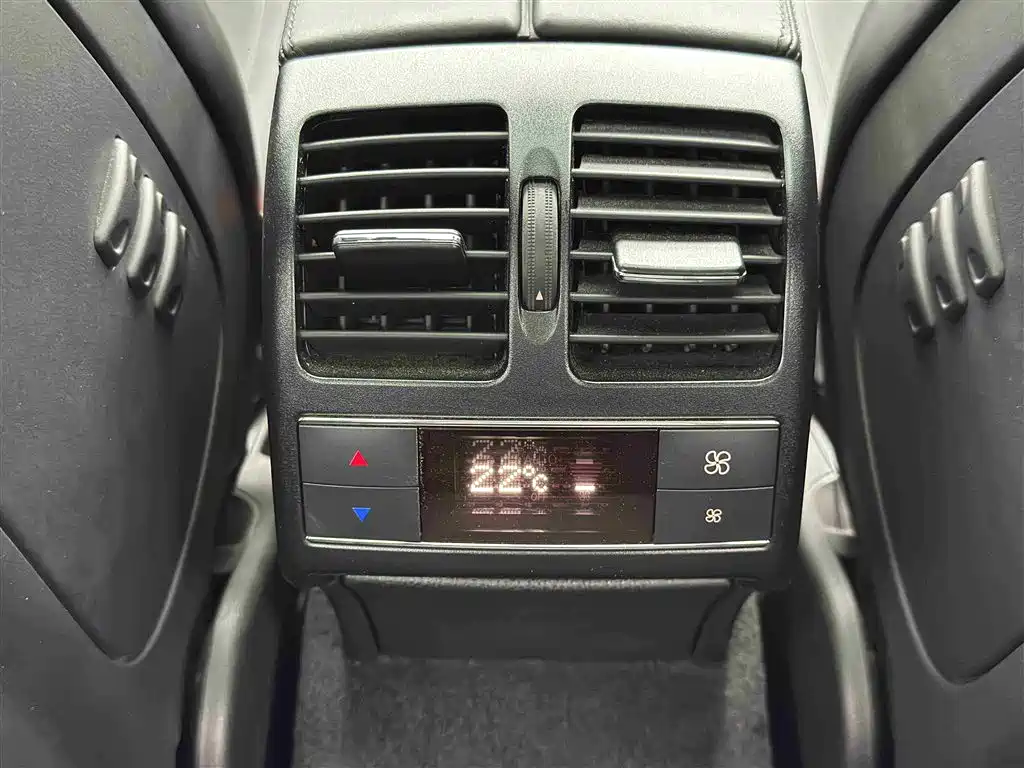 Mercedes-Benz C-Class AMG 2014 AMG C 63 Edition 507 фото 12