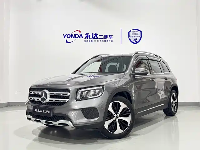MERCEDES-BENZ GLB