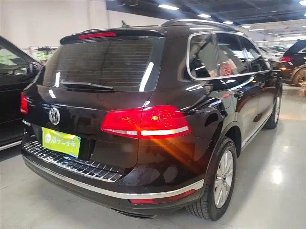 Volkswagen Touareg 2016 3.0TSI Glamour Edition фото 7