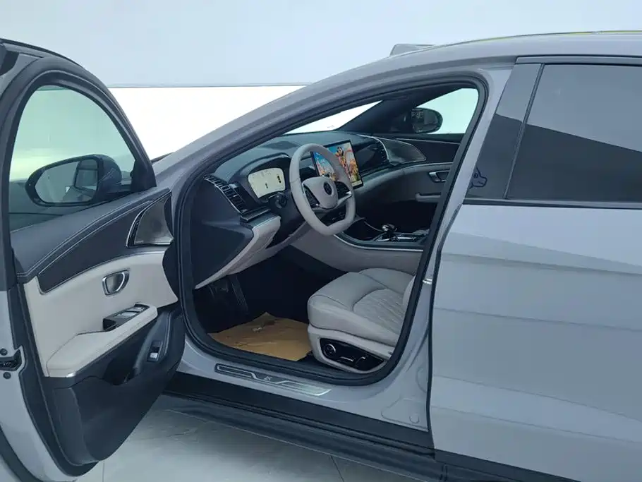 BYD Han 2025 2025 DM-i Smart Driving Edition 125KM LiDAR Flagship