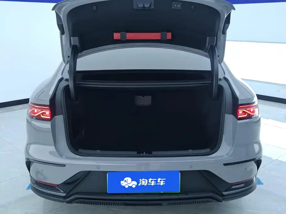 BYD Han 2025 2025 DM-i Smart Driving Edition 125KM LiDAR Flagship