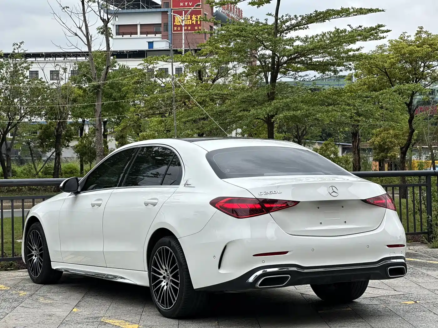 Mercedes-Benz C-Class 2023 Facelift C 260 L Sport Edition фото 7